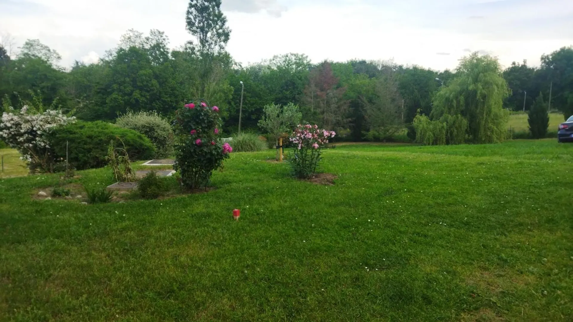 Chambre Avec Entree Independante Dans Un Ecrin De Verdure Dommartin